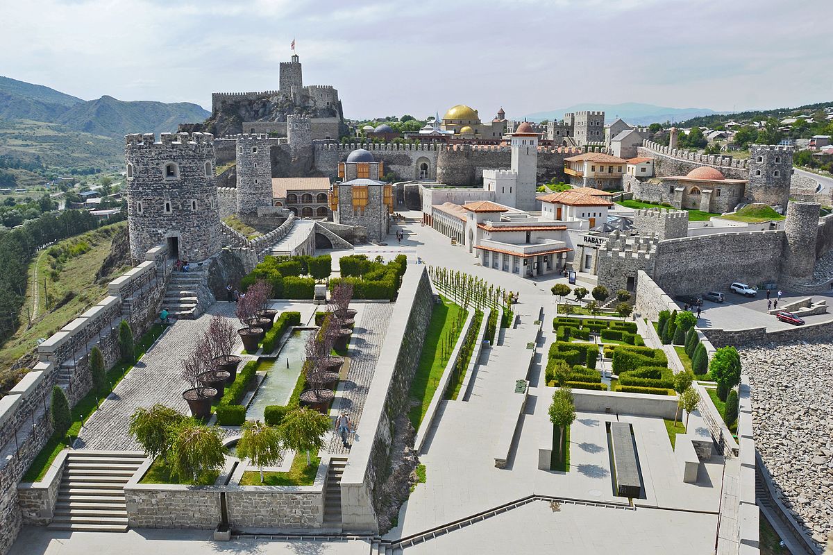 The Medieval Kingdom of Georgia. Rabati - Vardzia 